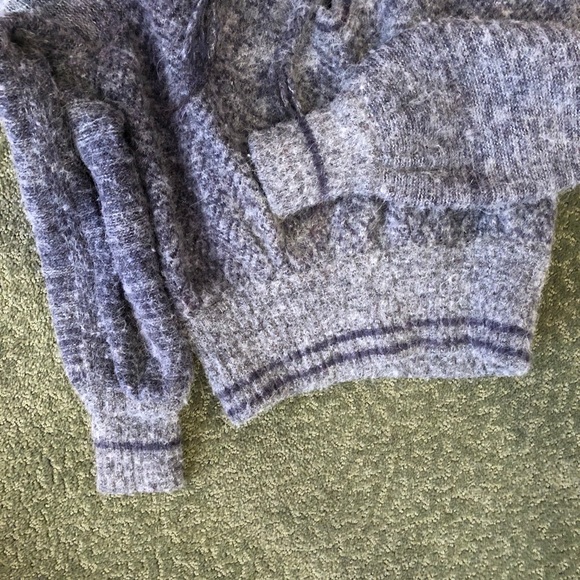 Free People Sweater - Picture 6 of 6